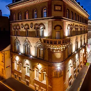 Hotel Museum, Budapesta
